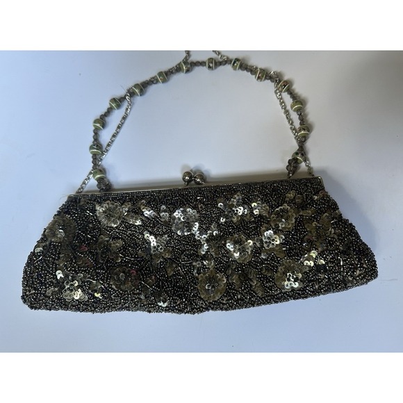 The Unbranded Brand Handbags - Vintage Silver Beaded and Sequin Clutch